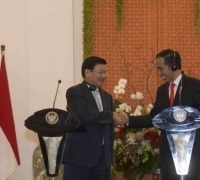Jokowi Tawarkan Laos Beli Alat Perang Buatan Indonesia