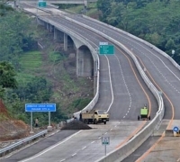 Ada apa ya ? Pengerjaan Tol Padang-Pekanbaru Dihentikan Sementara !!!