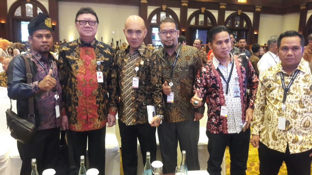 Herman Ketua GNPK RI Riau, bersama Menteri dalam Negeri Tjahjo Kumolo, dan Juru Bicara KPK Febri Diansyah