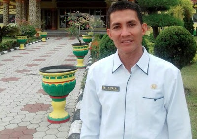 Kepala Desa Petodakan Azwir 