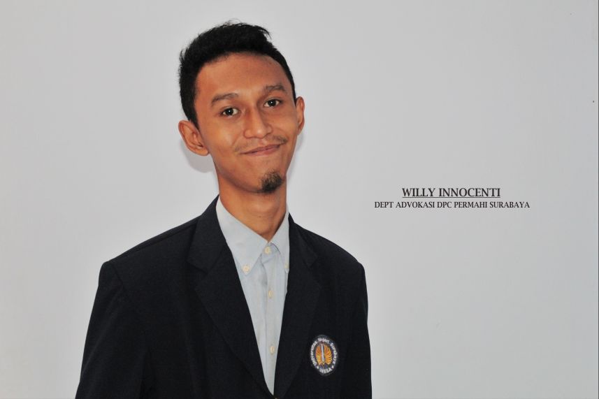 WILLY INNOCENTI  Anggota Awan Merah (Lembaga Semi Otonom Kesenian Mahasiswa Hukum Unesa) dan Aktivis Perhimpunan Mahasiswa Hukum Indonesia DPC Surabaya