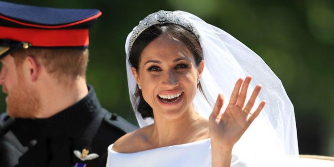 Ingin gigi putih berkilau seperti Meghan Markle? Ini caranya