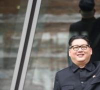 Bergaya ala Kim Jong-un, pria Hong Kong diinterogasi imigrasi Singapura