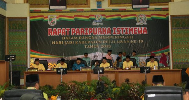 Bertepatan Dengan Hari Jadi Kabupaten Pelalawan Ke 19, Sidang Paripurna Istimewa pun Digelar