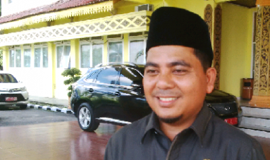 Ketua DPRD Pelalawan : Masyarakat jangan mudah percaya berita hoax, apa lagi di tahun politik Ketua DPRD Kabupaten Pelalawan H. Nasarudin, SH, MH