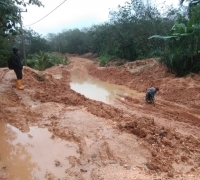 Masyarakat Jalur Kuning Blokade PSPI Akibat Merusak Jalan dan Tidak Patuh MOU 