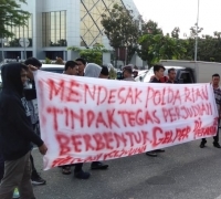 Sejumlah Aksi Masa tuntut Polda Riau tutup Judi Gelper di Pekanbaru