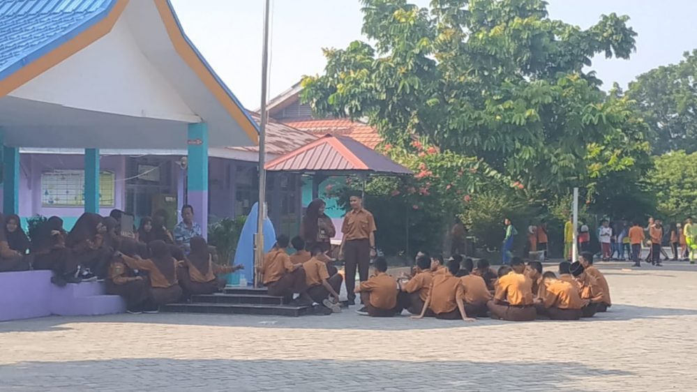 Kepsek SMPN 25 Pekanbaru Bicara Terkait Uang 1,9 Juta