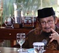 BREAKING NEWS: Innalillah Wainnailahi Roji'un  BJ Habibie meninggal dunia