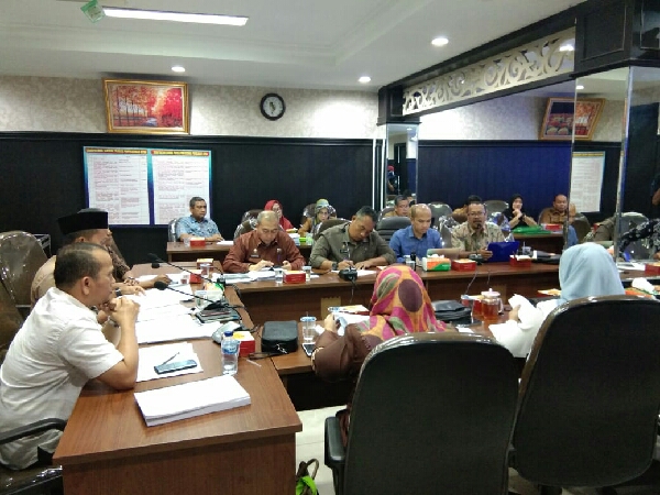 Minta Paparkan Program Kerja, Pansus Penyertaan Modal Undang PT SPP Rapat Dengar Pendapat