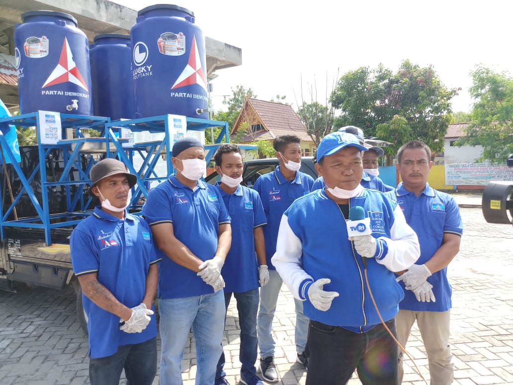 Anggota DPRD Pekanbaru, Aidil Amri Distribusi Westafel Portable di Sejumlah Daerah