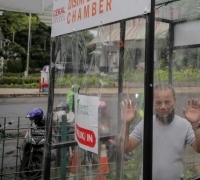 Bahaya, Pemerintah Tak Rekomendasikan Bilik Disinfektan 
