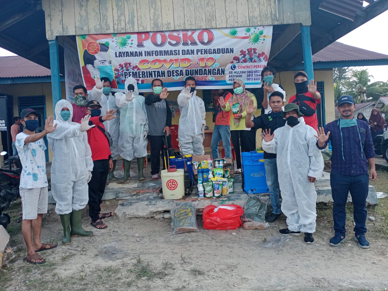 Cegah Penyebaran Virus Corona, Pemdes Dundangan Lakukan Penyemprotan Cairan Disinfektan