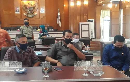 RDP Dengan Bupati Asahan Di DPRD Asahan Diundur