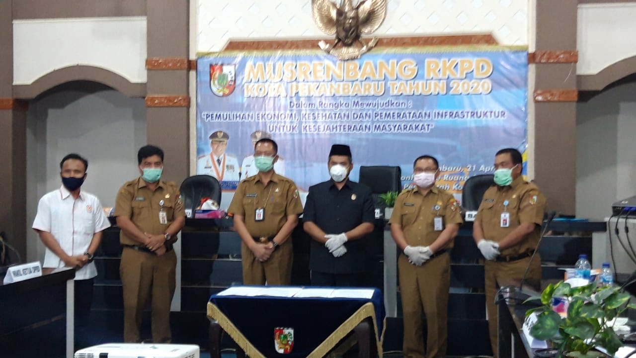 Ketua DPRD Pekanbaru Hamdani Persoalan Banjir 2 Tahun Harus Teratasi