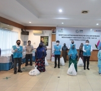 PLN Peduli dan YBM PLN bersama SATGAS BUMN Tanggap Bencana Serahkan Bantuan 2.473 Paket Sembako