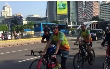 Perang Lawan Corona, Sandiaga Ajak Presiden Jokowi Bersepeda