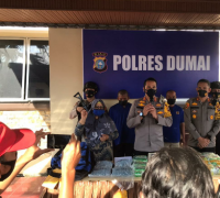 Bekuk 2 Kurir, Polres Dumai Amankan Sekitar 23 Kg Sabu dan 19 Ribu Butir Pil Ekstasi