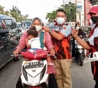 Gelar Edukasi dan Aksi Sosial PC-B2P3 Berbagi 2000 Masker