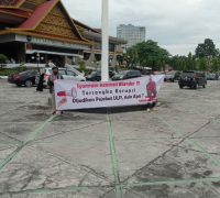 Dibentangkan Spanduk, Syamsuar Kembali Blunder GPMPK : Pecat Ekky Khadafi 