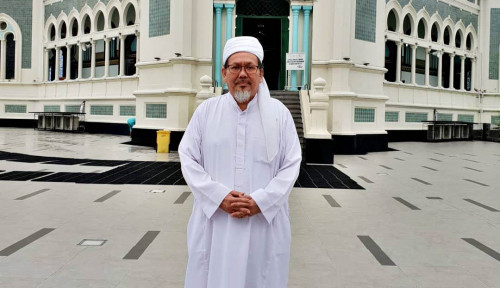 Tutup Usia Usai Dakwah Keliling Riau, Fakta Meninggalnya Ustaz Tengku Zulkarnain Ustaz Tengku Zulkarnain (Instagram Tengku Zulkarnain via Warta Ekonomi)