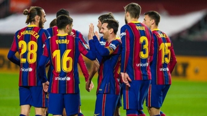 Mengejutkan, 10 Pemain Bintang Ini Bakal Didepak dari Barcelona Barcelona rayakan gol (Twitter/@FCBarcelona via Viva.co.id)