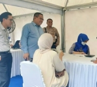 Warga Pekanbaru Antusias Tukar Uang Pecahan Baru di Bank Indonesia, Maksimal Rp3,8 Juta/Orang