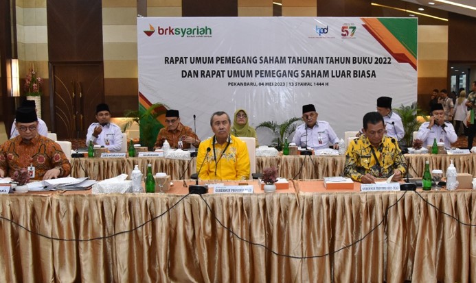Foto Dok Istimewa ( Gubenur Riau H Syamsuar )