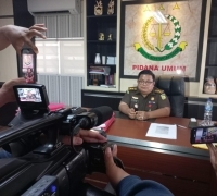 Lapor Pak Kejari !!! Hari Ini Tersangka Dugaan Percobaan Pembunuhan HS Penuhi Panggilan Jaksa