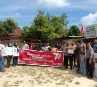 Sambut HUT Bhayangkara Ke-77 Polsek Bukit Raya Bagikan Paket Sembako 