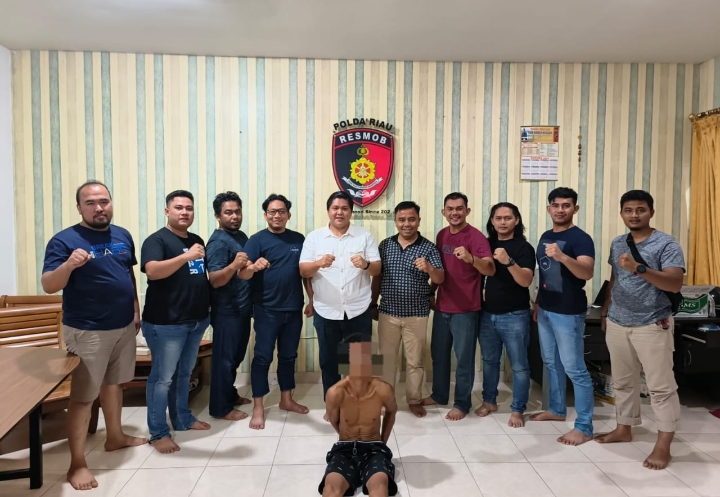 Todong Korban Pakai Parang, Satreskrim Polres Kampar Bekuk Pelaku Curas di Alfamart