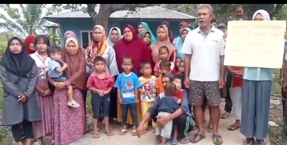 Warga Melayu Rempang Terus Bersuara, Berurai Air Mata Menolak Digusur, Menolak Konsultasi AMDAL