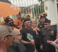 Belum Tunaikan Janji Cabut IUP PT Logomas Utama, Syamsuar Ajukan Pengunduran Diri