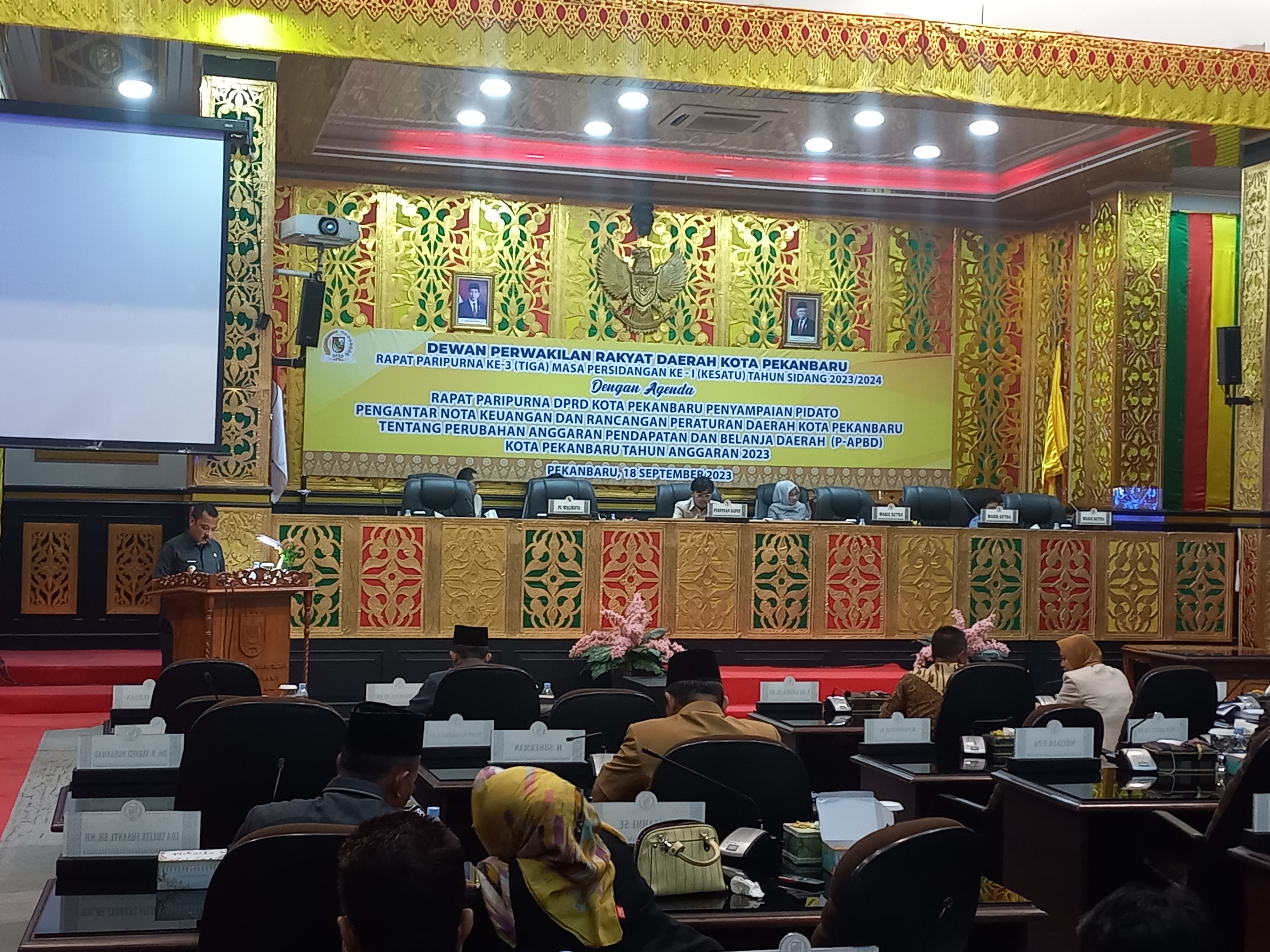  Suasana rapat paripurna Penyampaian Pidato Pengantar Nota Keuangan dan Rancangan Peraturan Daerah (Ranperda) tentang APBD Perubahan Tahun Anggaran 2023