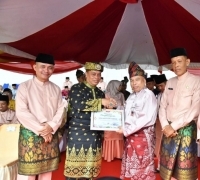 HUT Ke-20 Kabupaten Lingga, BRK Syariah Dianugerahi Penghargaan Pembangunan Sektor Keuangan