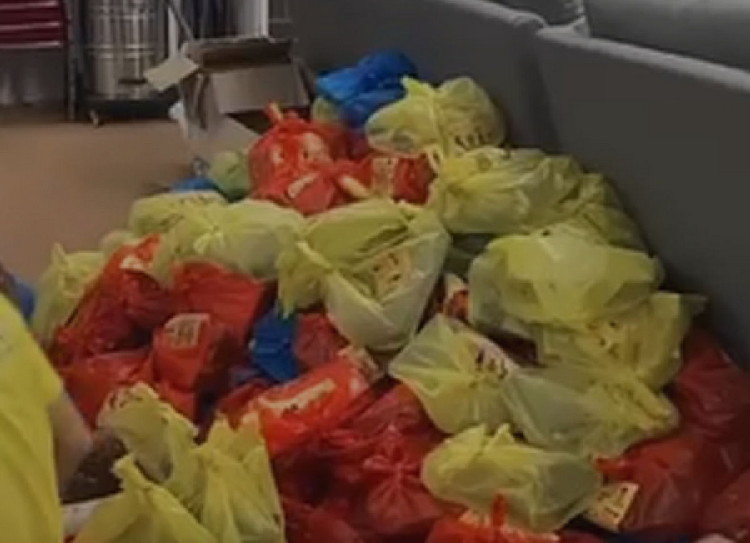 Viral, Diduga Rumah Dinas Bupati Rohil Dijadikan Tempat Logistik Caleg