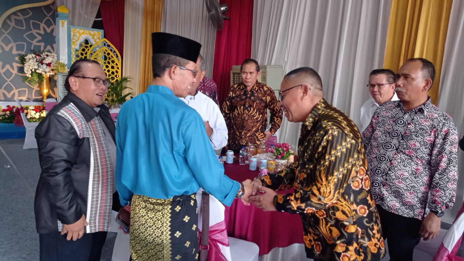 Open House Wakil Walikota Batam Amsakar Achmad Dipadati oleh Ribuan Masyarakat Kota Batam
