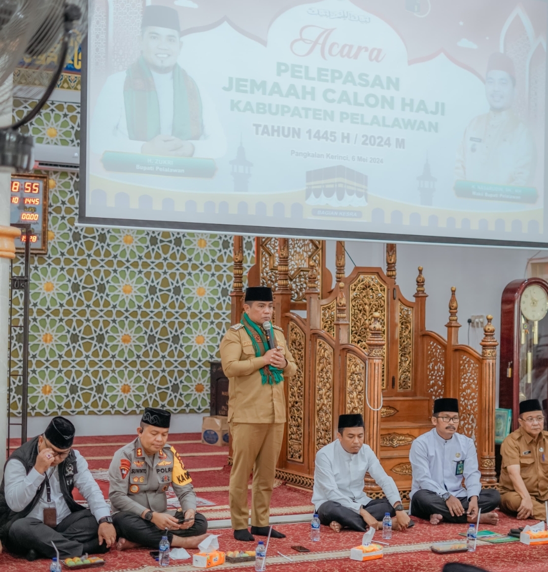 Bupati Pelalawan H Zukri Lepas 336 Jemaah Calon Haji
