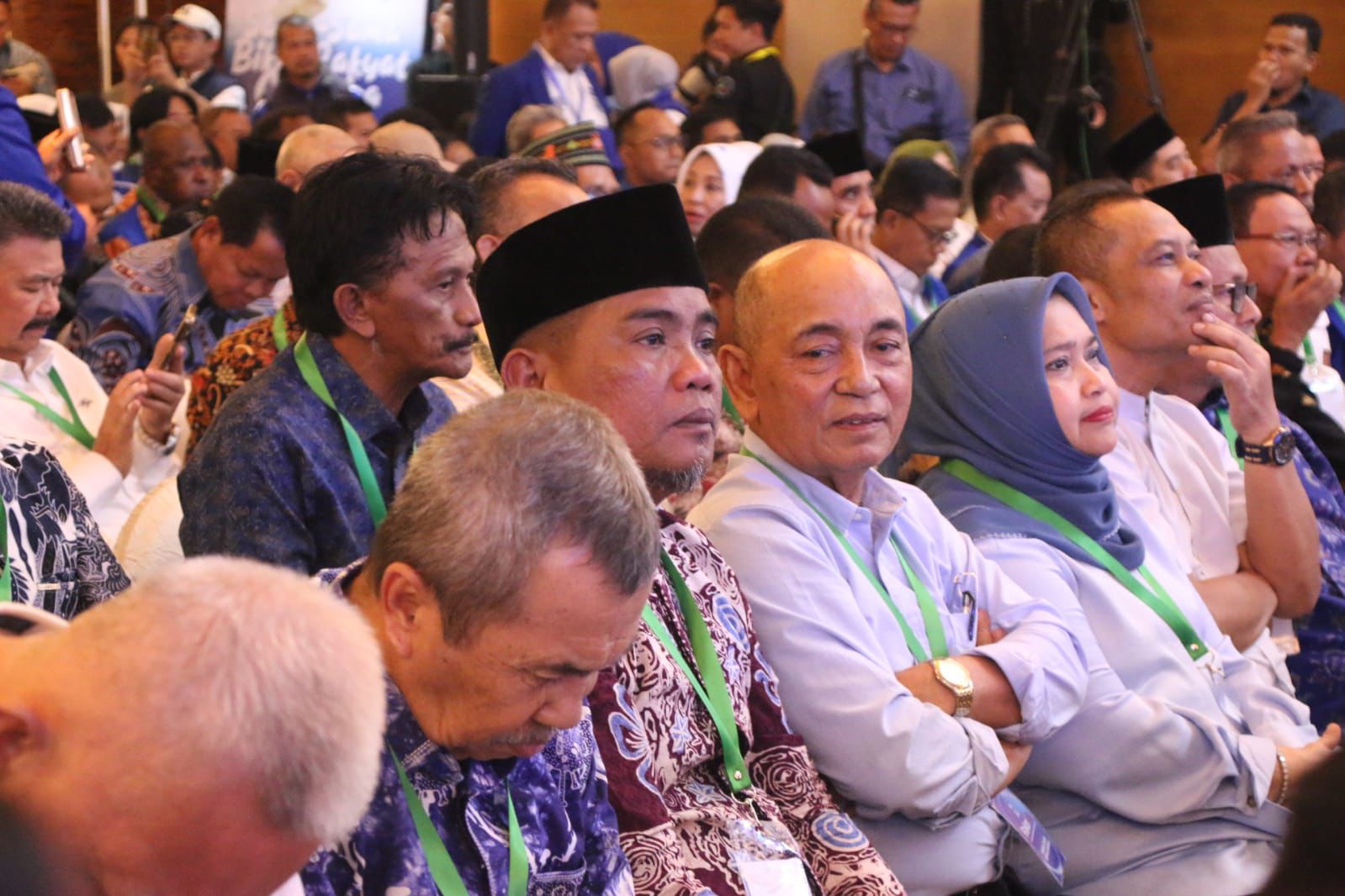 HM. Harris Serius Maju Pilgubri, Hari Ini Kembalikan Formulir Penjaringan Ke Tiga Partai