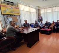 Kegiatan Silahturahmi Anggota Panwascam dan PKD Kelurahan se Kec. Bukit Raya Pilkada Serentak Tahun 2024 dengan Kapolsek Bukit Raya