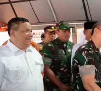 Danrem 031/ Wira Bima dan Pj Gubernur Riau Kunjungi Lokasi Longsor di Tembilahan