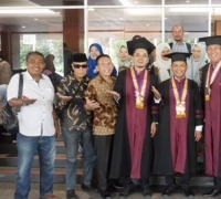 Wakil Ketua DPRD Azwendi Raih Gelar Magister Manajemen dari Pascasarjana Unilak
