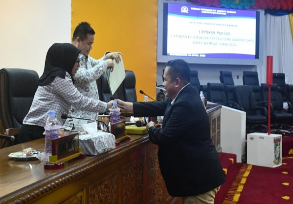 Laksanakan Rapat Paripurna, DPRD Kampar Agendakan Laporan Pansus Terhadap LKPJ Bupati Tahun 2024