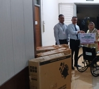BRK Syariah Bagansiapiapi Serahkan Bantuan Kursi Roda untuk RSUD dr. RM. Pratomo