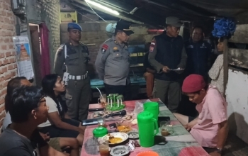 Tim Gabungan Polres dan Satpol PP Pelalawan Patroli Caffe Remang-Remang, Tindaklanjuti Laporan Masyarakat