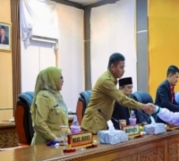 Bupati dan Wakil Bupati Kampar Hadiri Rapat Paripurna Penutupan dan Pembukaan Masa Reses Persidangan I DPRD Kabupaten Kampar