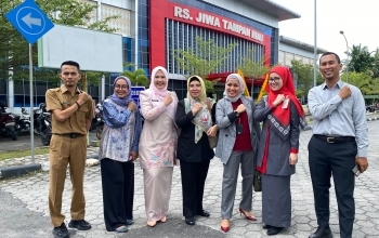 BRK Syariah Berikan 300 Porsi Makanan dan Minuman untuk Pasien RSJ Tampan