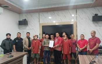 Koptan Kampar Jaya Bersama KSO PT Agrinas Beri Ampun Kepada Pelaku Pencurian dan Pengrusakan Lewat Restorative Justice